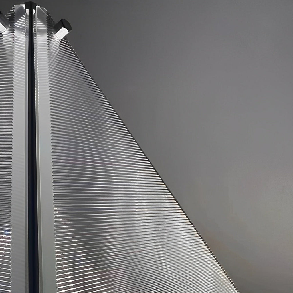 Moderne Piramide LED Tafellamp – Dimbaar, Minimalistisch Design